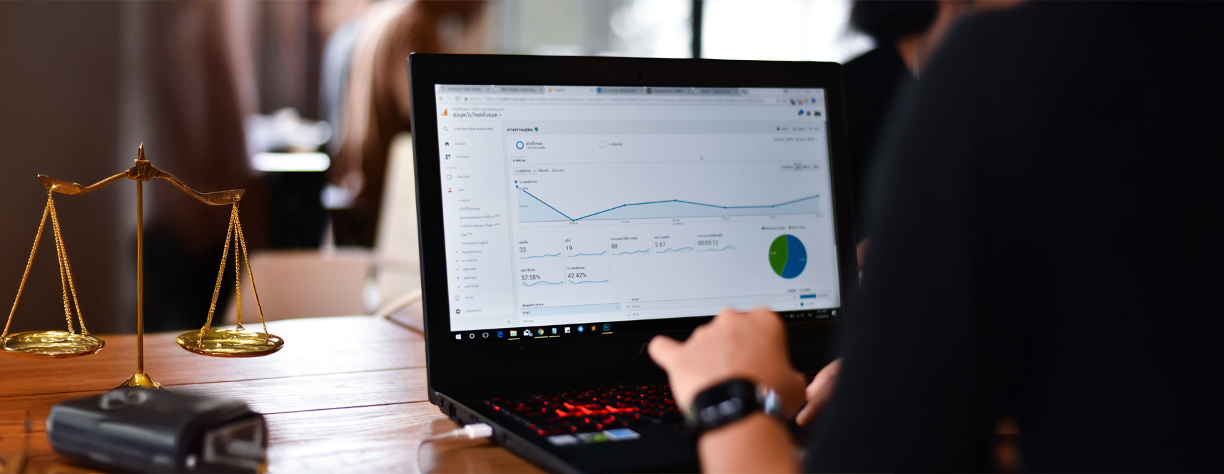 page-hero-web-analytics